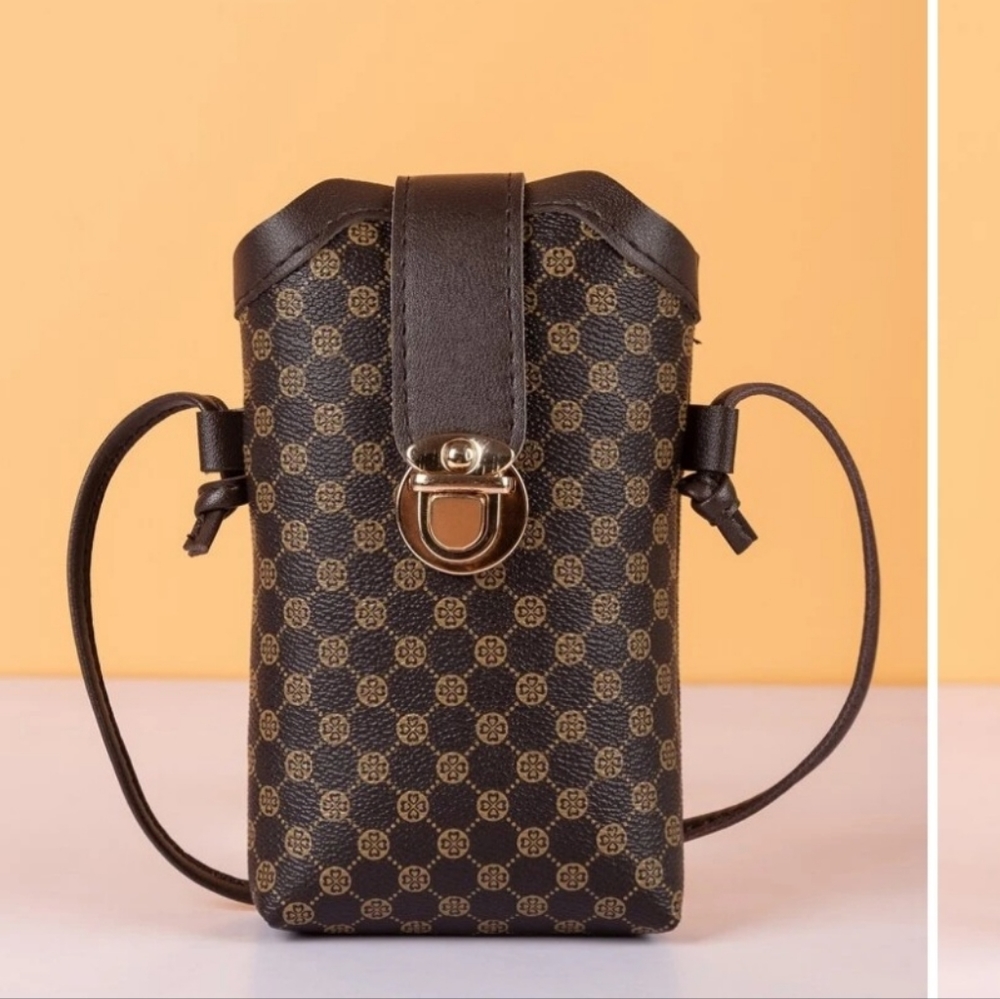 Crossbody Bag - Picture 5 of 7